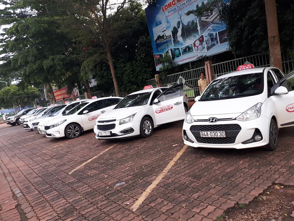 Lực lượng tài xế taxi Bình Dương Dĩ An hùng hậu kinh nghiệm lái xe an toàn